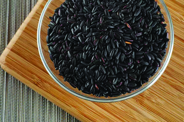 The-11-Superfoods-of-2016-black-rice
